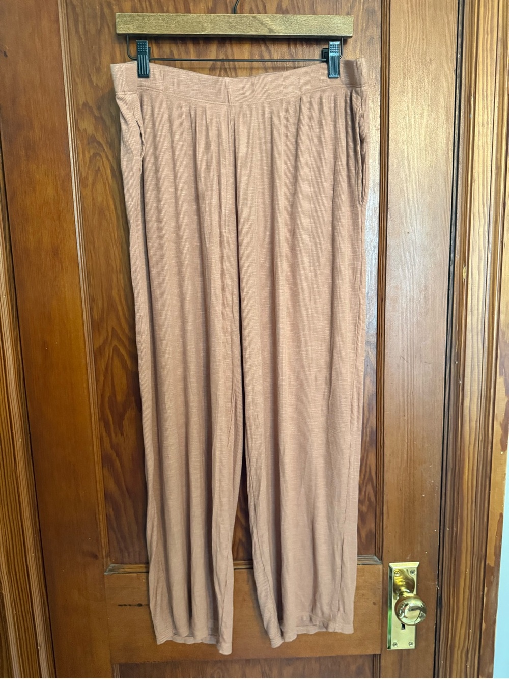 Joyspun Women’s Wide-Leg Knit Lounge Pants in Tan Size XL